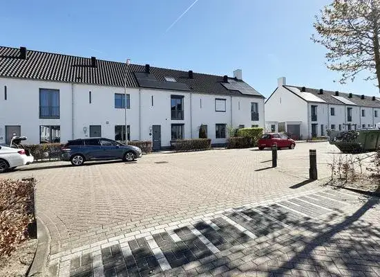 Tussenwoning te koop: Brabantse Bellefleur 87, Fijnaart Fijnaart