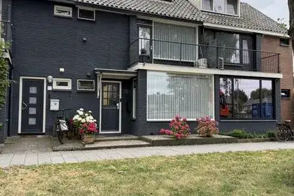 Tussenwoning te koop: Brabantstraat 19, Molenpolder Terheijden