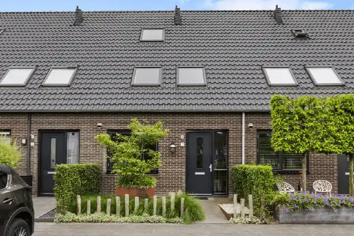 Tussenwoning te koop: Brahmalaan 7, Veller Barneveld
