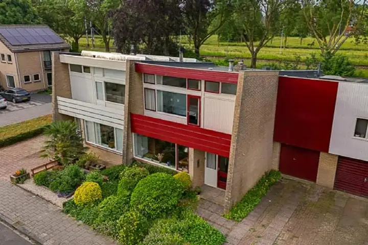 Terraced house for sale: Brahmsstraat 35, Zonnemaat Zevenaar