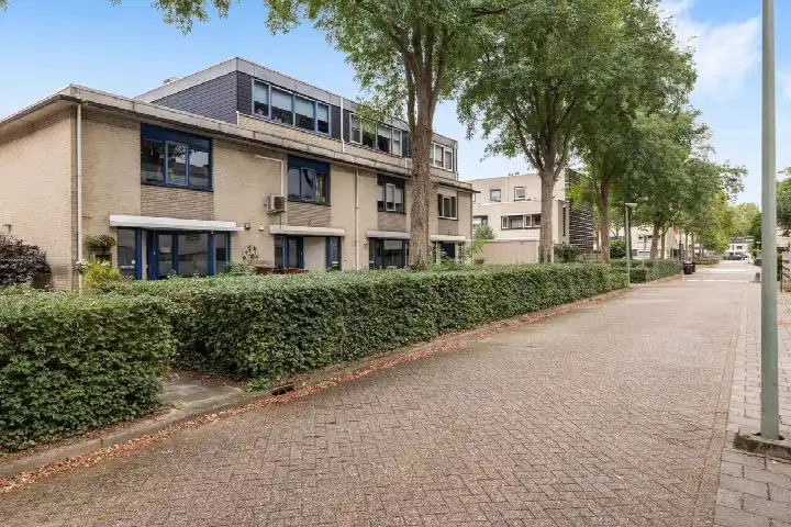 Hoekwoning te koop: Branco 50, Amazone en omgeving Dordrecht