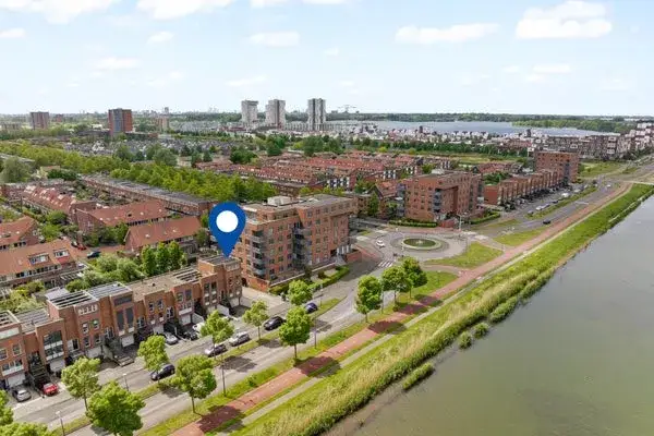 Corner house for sale: Brandingdijk 148, Nesselande Rotterdam