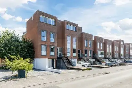 Corner house for sale: Brandingdijk 68, Nesselande Rotterdam