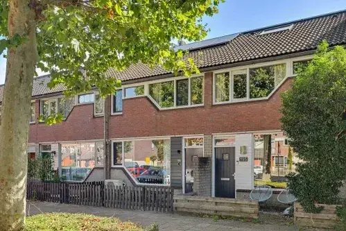 Tussenwoning te koop: Bredasingel 193, De Laar-West Arnhem