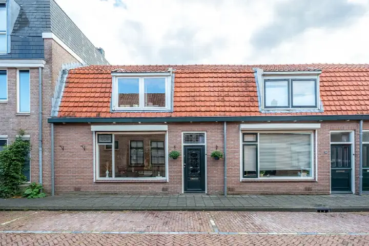 Tussenwoning te koop: Brederodestraat 32, Vianen binnenstad Vianen (Ut)