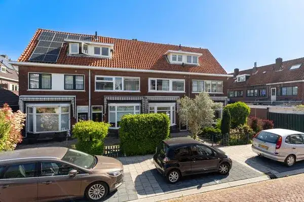 Terraced house for sale: Brederodestraat 6, Jacob Catsstraat en omgeving Dordrecht