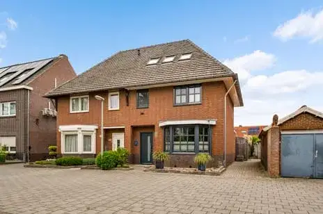 Semi-detached for sale: Bredeweg 111, Kern Maasniel Roermond