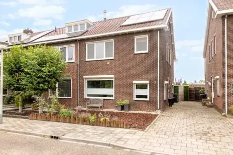 Corner house for sale: Bredeweg 59, Kern Maasniel Roermond