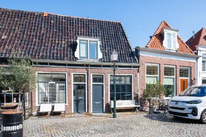 Terraced house for sale: Breestraat 6, Binnenstad - Buurt 10 01 Hoorn