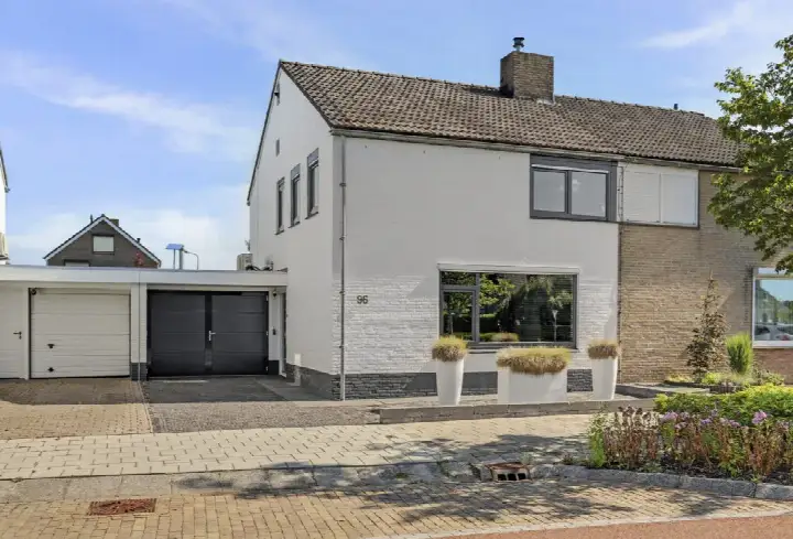 Tussenwoning te koop: Breeweg 96, Yerseke - West Yerseke