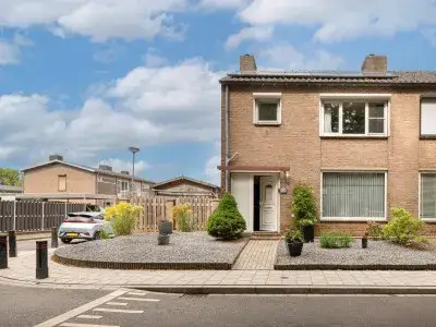 Hoekwoning te koop: Breitnerstraat 24, Kluis Geleen