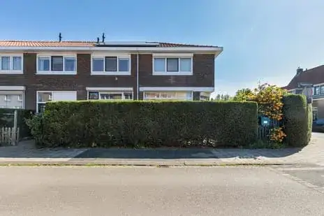 Terraced house for sale: Breitnerstraat 33, Breitnerstraat en omgeving Dordrecht