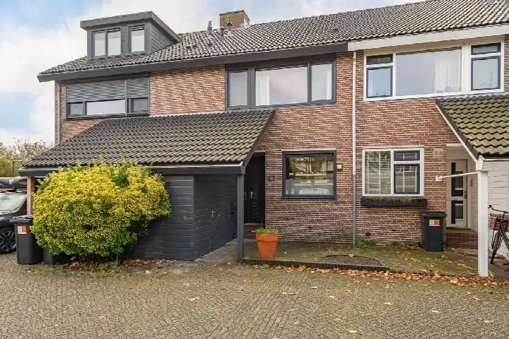 Tussenwoning te koop: Bremkant 56, Grashoek Noordwijk