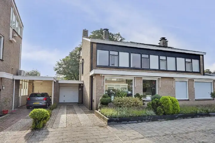 Semi-detached for sale: Bretelerhorst 11, Park Stokhorst Enschede