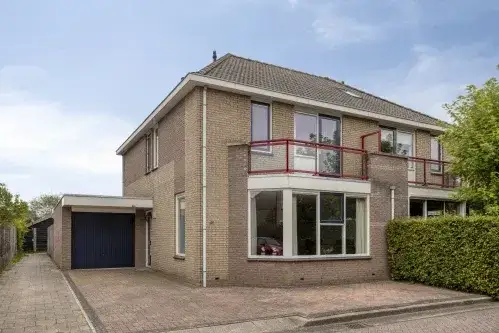 Twee-onder-één-kap te koop: Breuvenhof 45, Zeevaarders Druten
