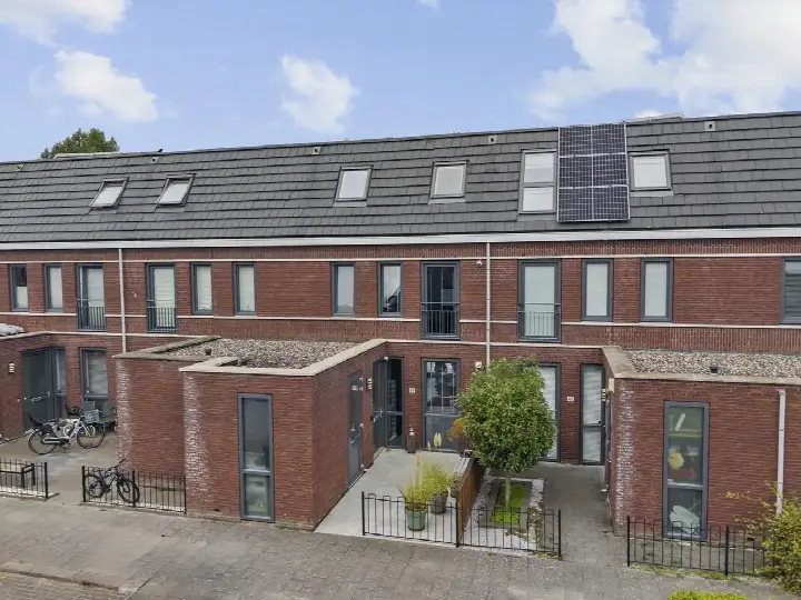 Terraced house for sale: Brielsemeer 49, Merenbuurt-Oost Zoetermeer
