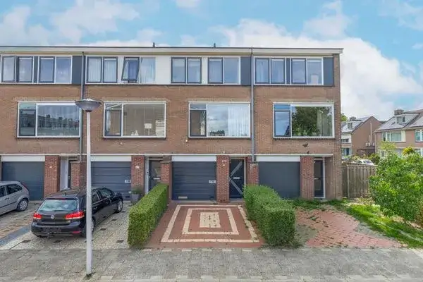 Tussenwoning te koop: Brigantijn 69, De Kapel en omgeving Brielle