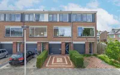 Tussenwoning te koop: Brigantijn 69, De Kapel en omgeving Brielle
