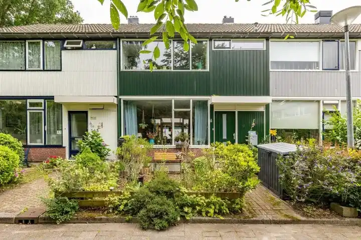 Tussenwoning te koop: Briljantstraat 141, Vinkhuizen-Noord Groningen