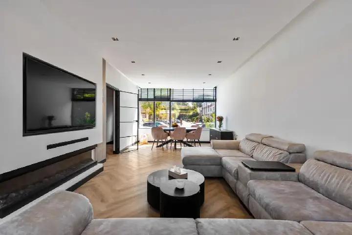 Tussenwoning te koop: Briljantstraat 197, Vinkhuizen-Noord Groningen