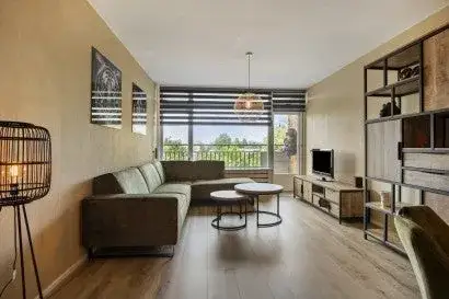 Appartement te koop: Briljantstraat 98, Edelstenenbuurt Alphen Aan Den Rijn