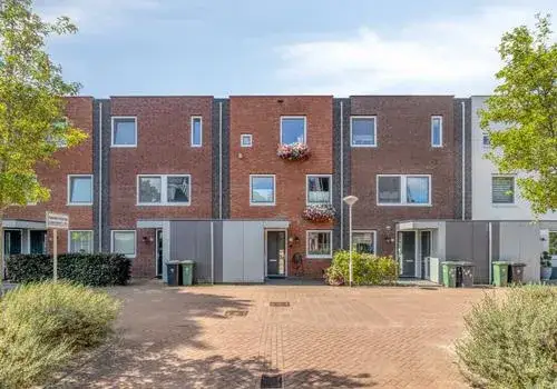 Tussenwoning te koop: Brinkershof 4, Driemanspolder Zoetermeer