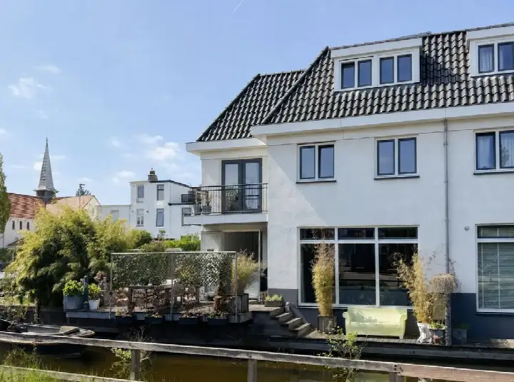 Twee-onder-één-kap te koop: Brinklaan 15B, Hooftlaan Bussum