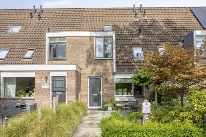 Tussenwoning te koop: Broeklaan 11, Broekland Harderwijk
