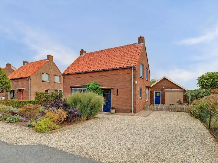 Detached house for sale: Broekseweg 12, Broek Meerkerk