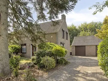Vrijstaande woning te koop: Broekstraat 11, Geffen Geffen