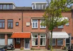 Tussenwoning te koop: Broekweg 57, Zeeheldenwijk Leidschendam