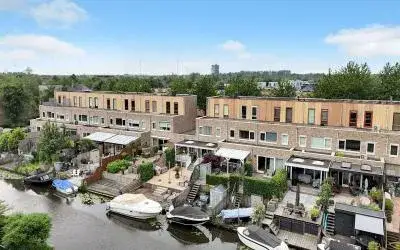 Tussenwoning te koop: Brommy en Tommystraat 17, Stripheldenbuurt Midden- oost Almere