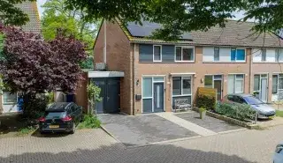 Corner house for sale: Bronsgietersdonk 407, Matendonk Apeldoorn