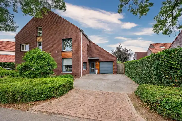 Twee-onder-één-kap te koop: Brookerveld 25, Kern Hout-Blerick Venlo