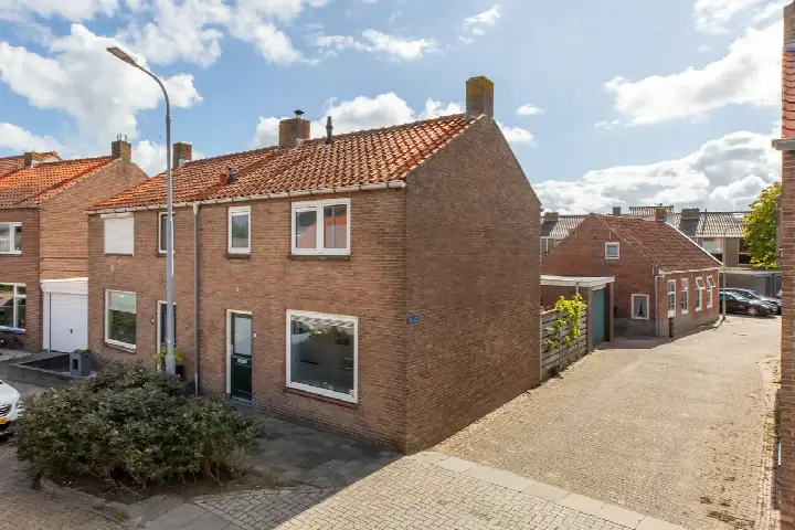 Corner house for sale: Brouwerijstraat 10, Koudekerke Koudekerke