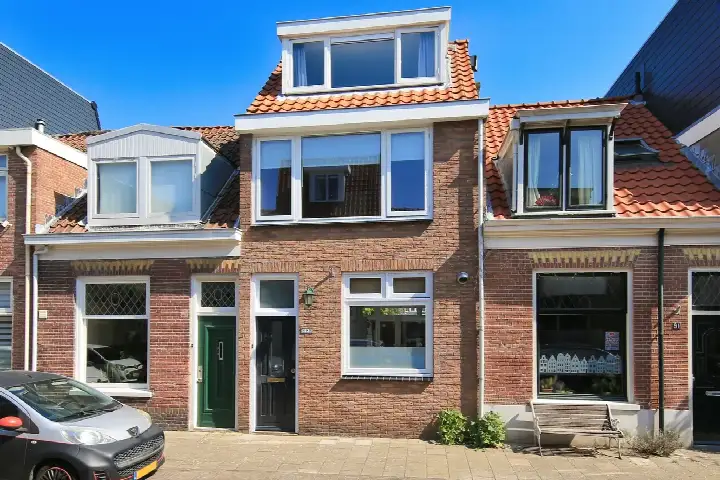 Terraced house for sale: Brouwersstraat 93, Leidsebuurt-west Haarlem
