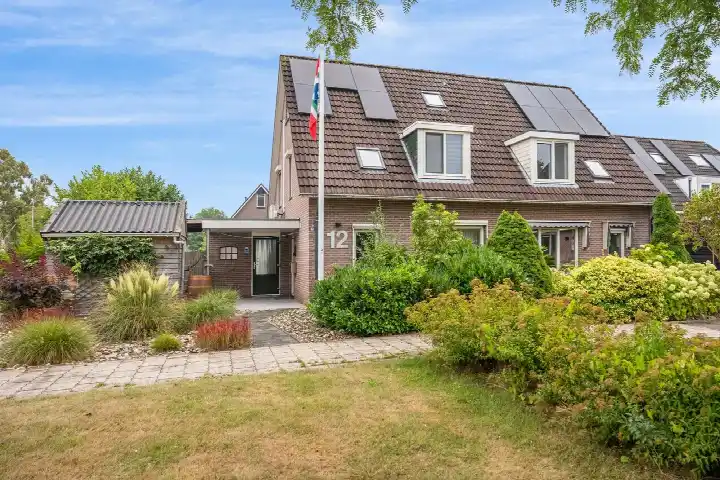 Twee-onder-één-kap te koop: Brouwersweg 12, Buitenwoel Veendam
