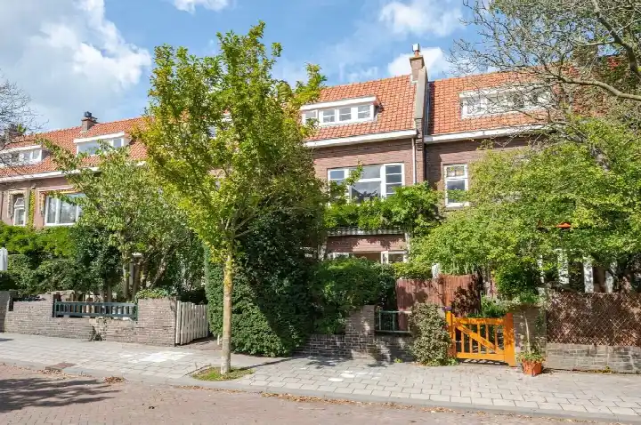 Tussenwoning te koop: Brugsestraat 16, Belgisch Park 'S-Gravenhage