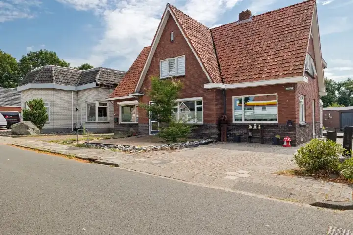 Hoekwoning te koop: Brugstraat 41B, Dideldom Stadskanaal