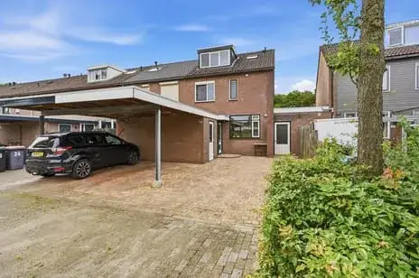 Terraced house for sale: Brugwachtershoeve 25, Matenhoeve Apeldoorn