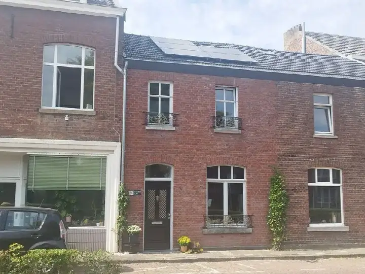 Terraced house for sale: Brusselseweg 95, Brusselsepoort Maastricht