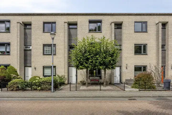 Tussenwoning te koop: Buinerveld 54, Nieuw-Vennep Getsewoud Zuid Nieuw-Vennep