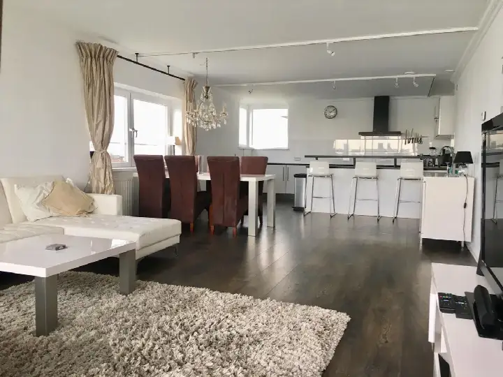Appartement te huur: Buitenbassinweg 384, De Esch Rotterdam