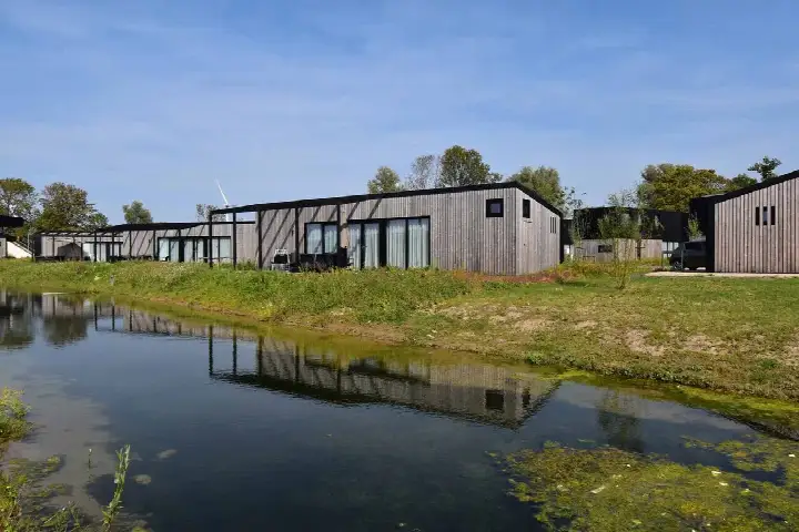 Vrijstaande woning te koop: Buitengronden 7-36, Verspreide huizen Zwartewaal
