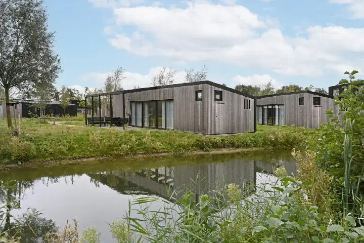 Vrijstaande woning te koop: Buitengronden 7-53, Verspreide huizen Zwartewaal