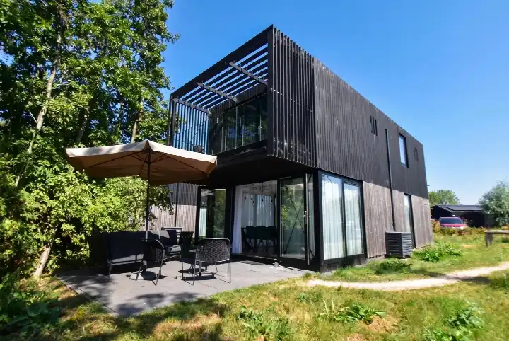 Vrijstaande woning te koop: Buitengronden 7, Verspreide huizen Zwartewaal