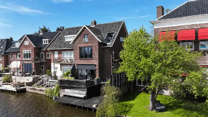 Twee-onder-één-kap te koop: Buitenrustlaan 13, Welgelegen Haarlem