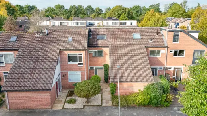 Terraced house for sale: Buitentuin 68, Zaltbommel Spellewaard Zaltbommel