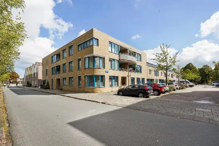 Apartment for sale: Buitenwatersloot 237, Krakeelpolder Delft
