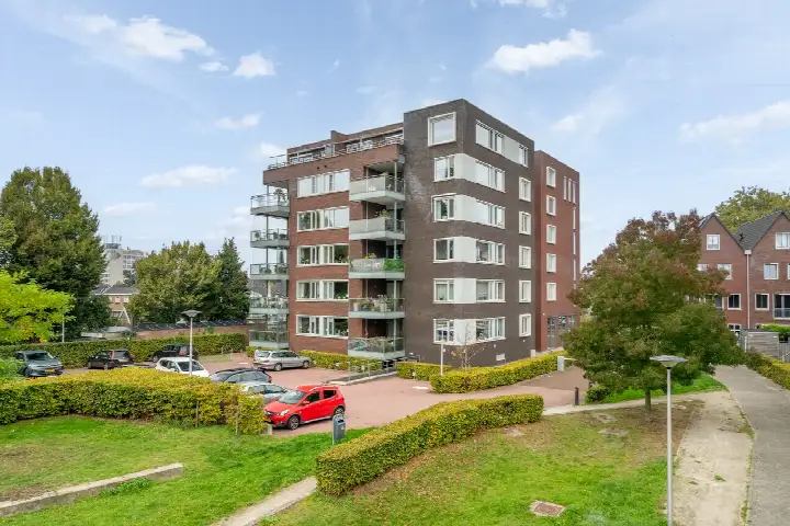 Apartment for sale: Buizerdhof 42, Elsbeek Hengelo
